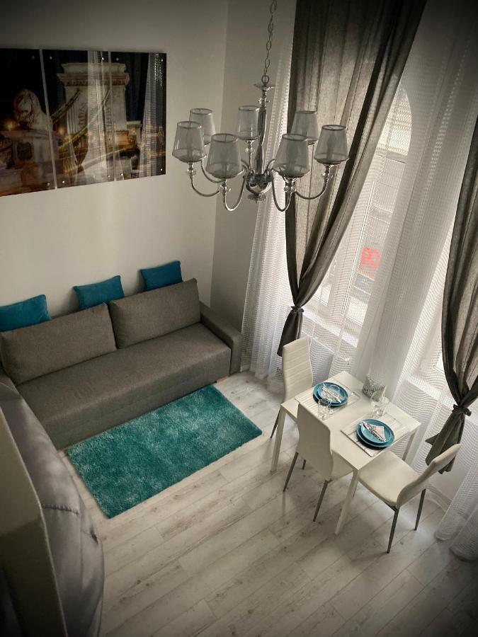 Dessewffy Utca 5 Apartman